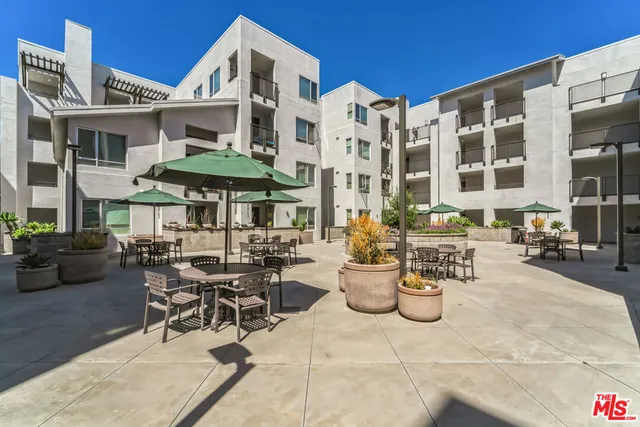 $4,750 | 6400 Crescent Parkway, Unit 217, Playa Vista, CA 90094