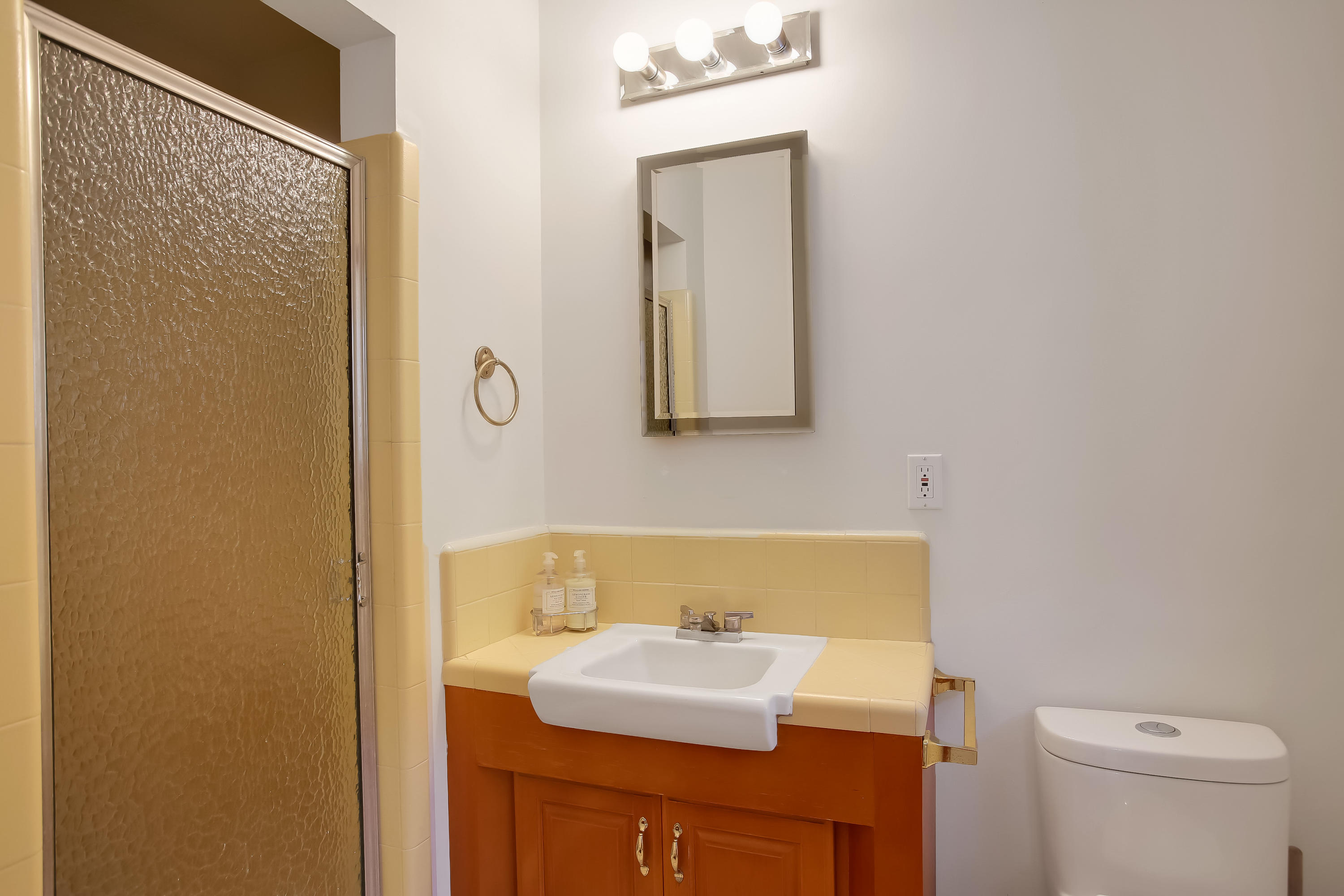 1731 La Mirada Drive Carpinteria, CA 93013 - Photo 32 of 50 067