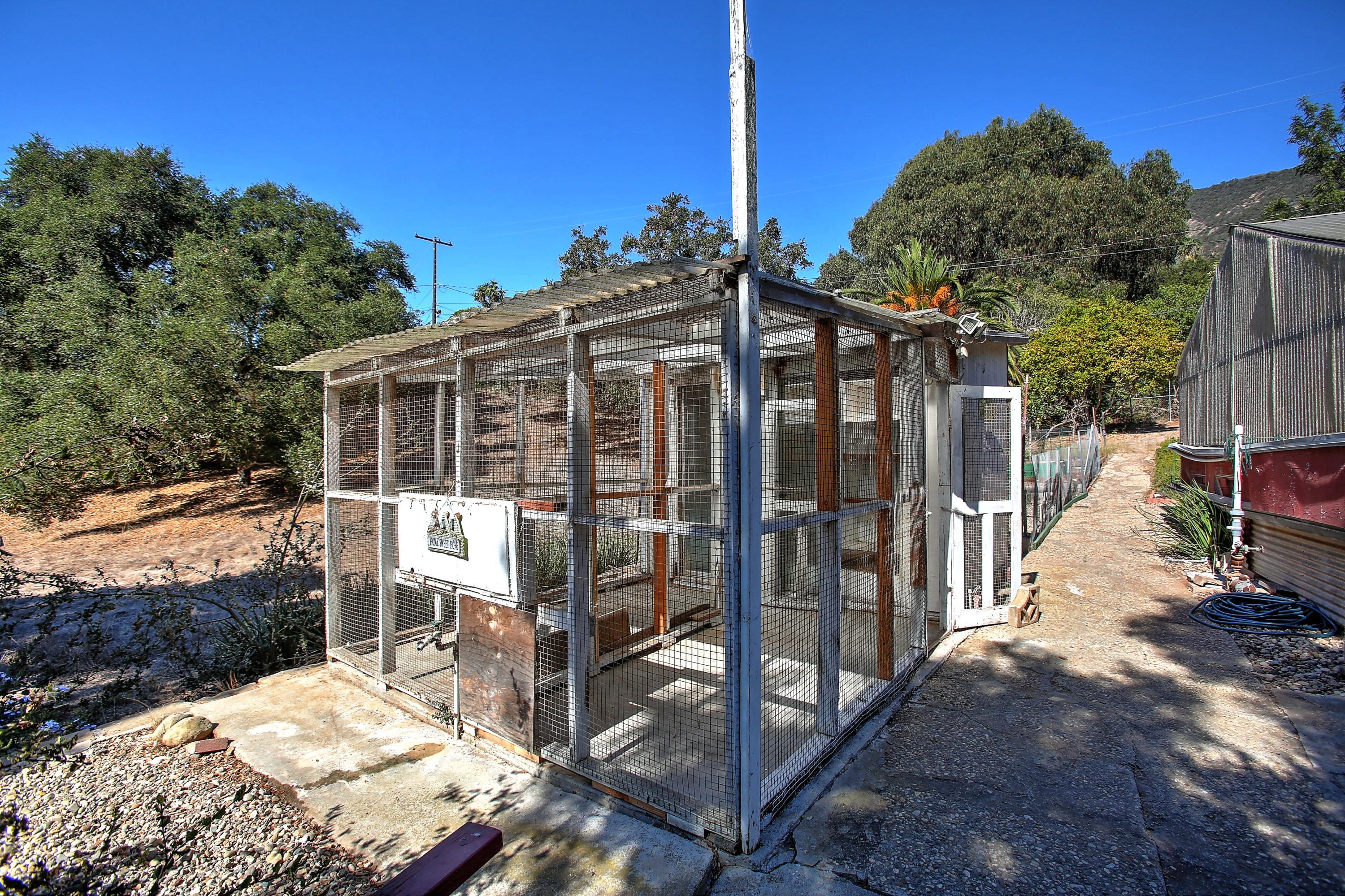 1731 La Mirada Drive Carpinteria, CA 93013 - Photo 47 of 50 036