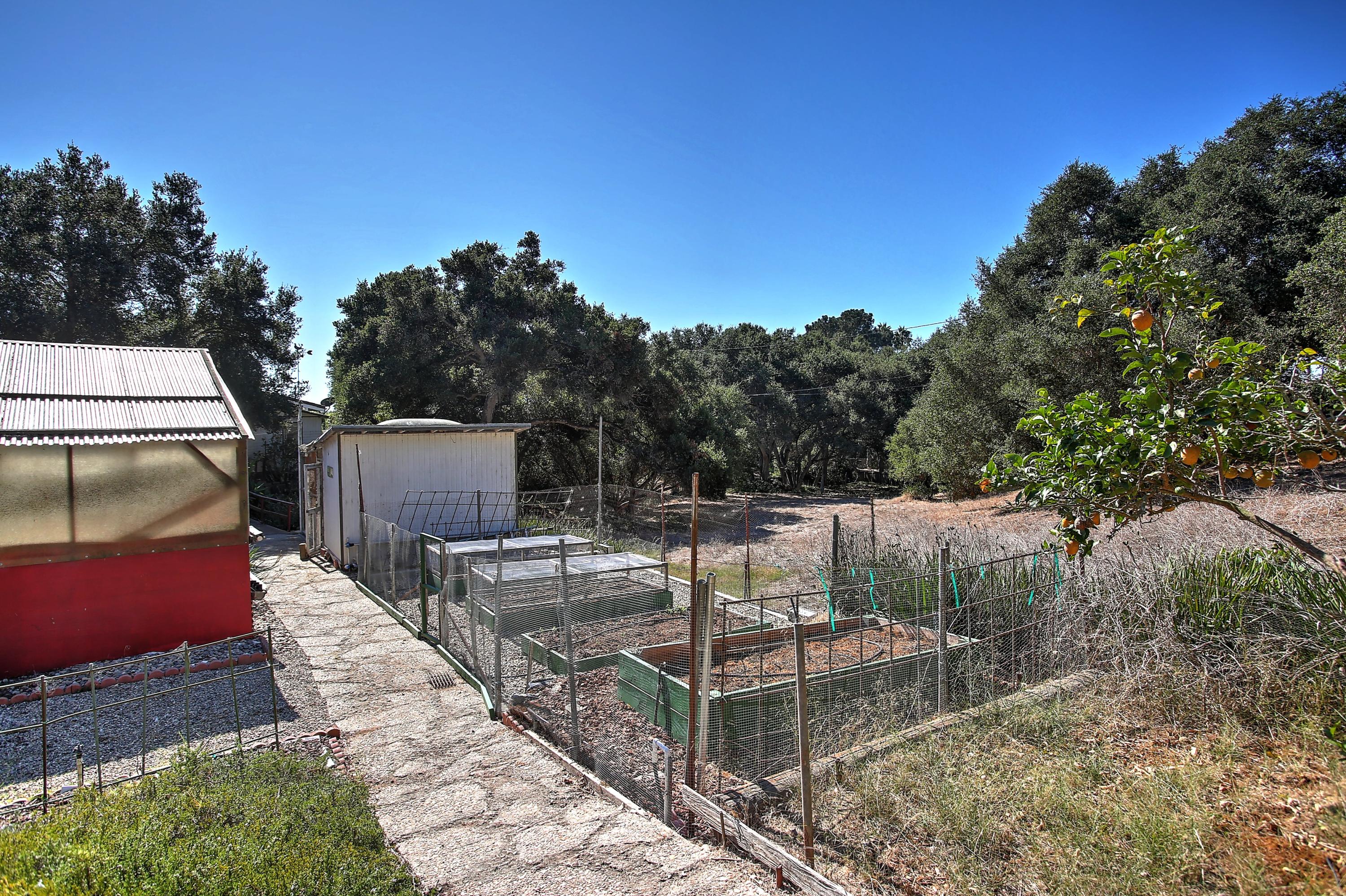 1731 La Mirada Drive Carpinteria, CA 93013 - Photo 48 of 50 038