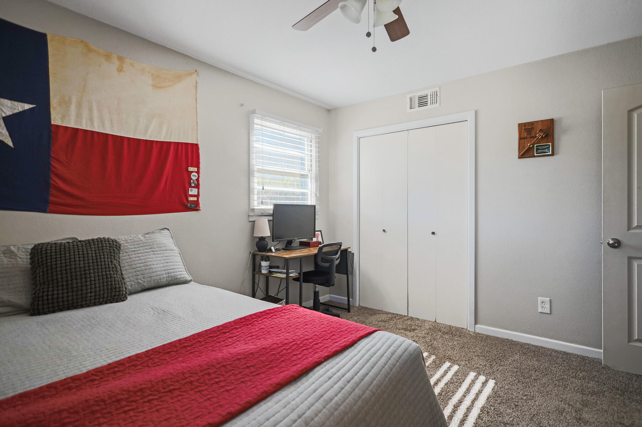 4917 49th Street Lubbock, TX 79414 - Photo 17 of 32 IMG_7110