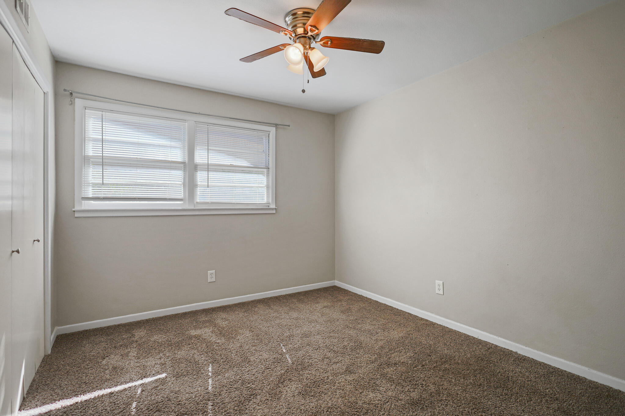 4917 49th Street Lubbock, TX 79414 - Photo 20 of 32 IMG_7115