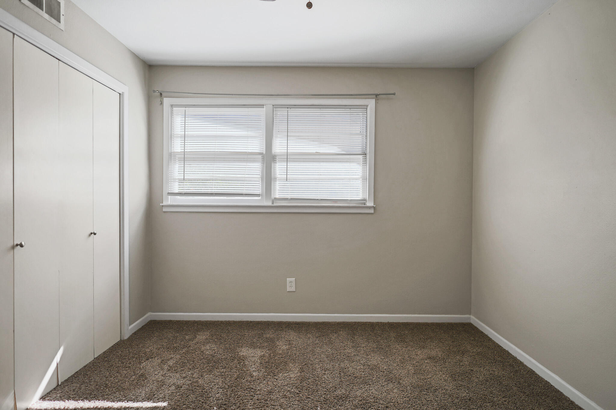 4917 49th Street Lubbock, TX 79414 - Photo 21 of 32 IMG_7116