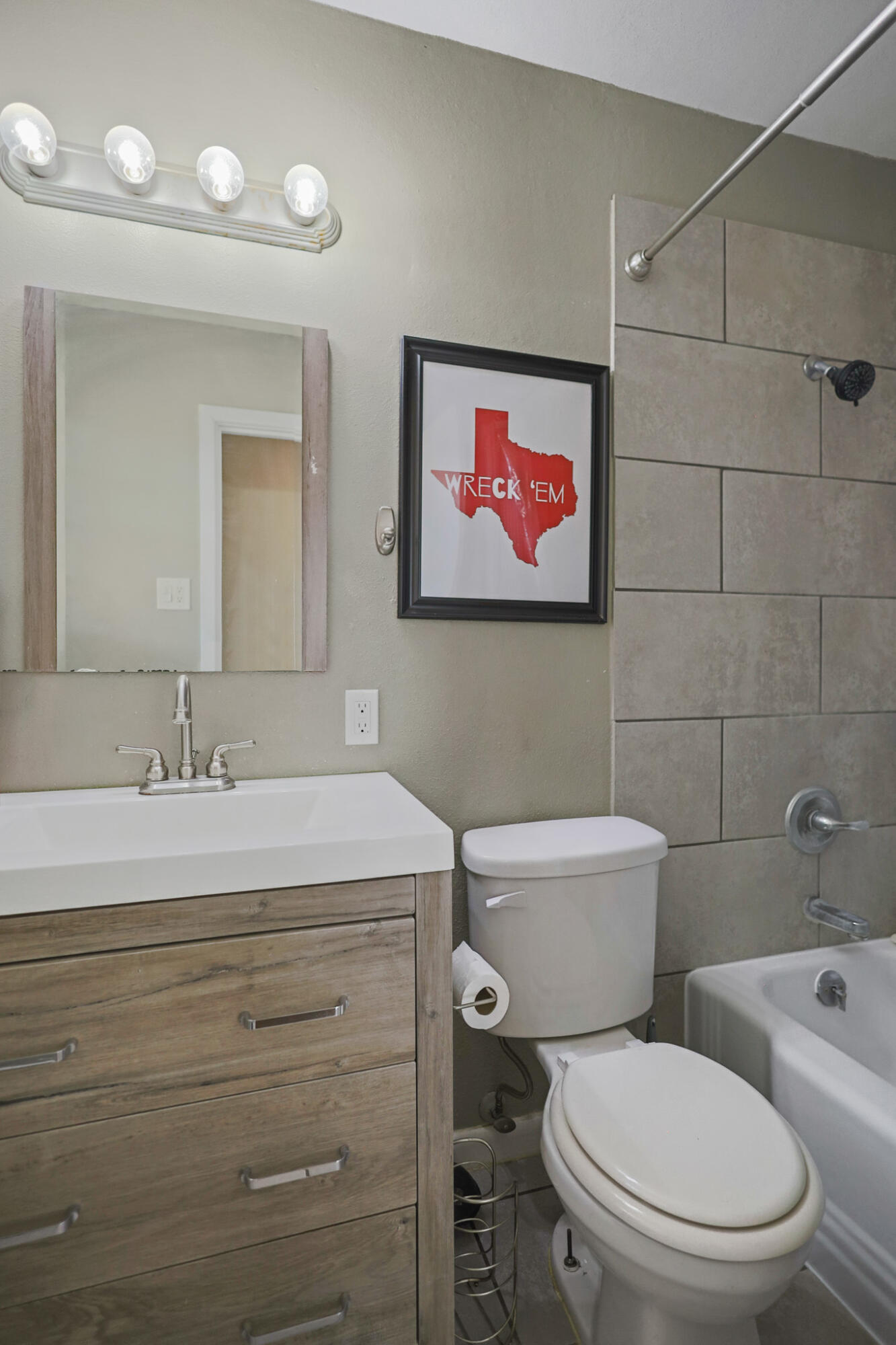 4917 49th Street Lubbock, TX 79414 - Photo 25 of 32 IMG_7124