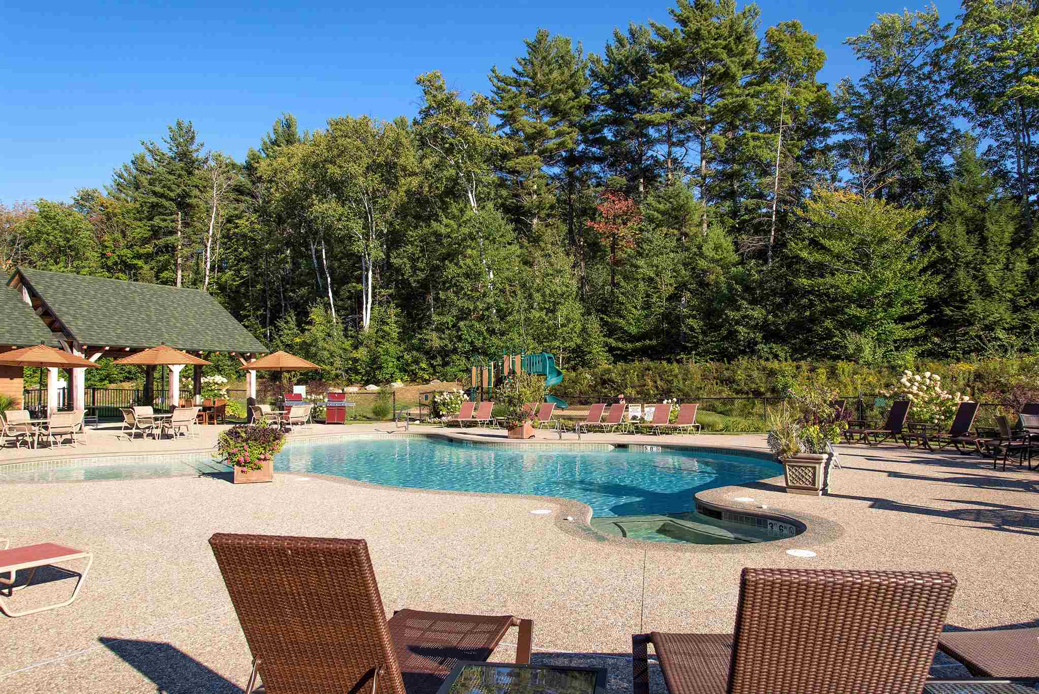 60 Lighthouse Cliffs, Unit 74 Laconia, NH 03246 - Photo 6 of 20