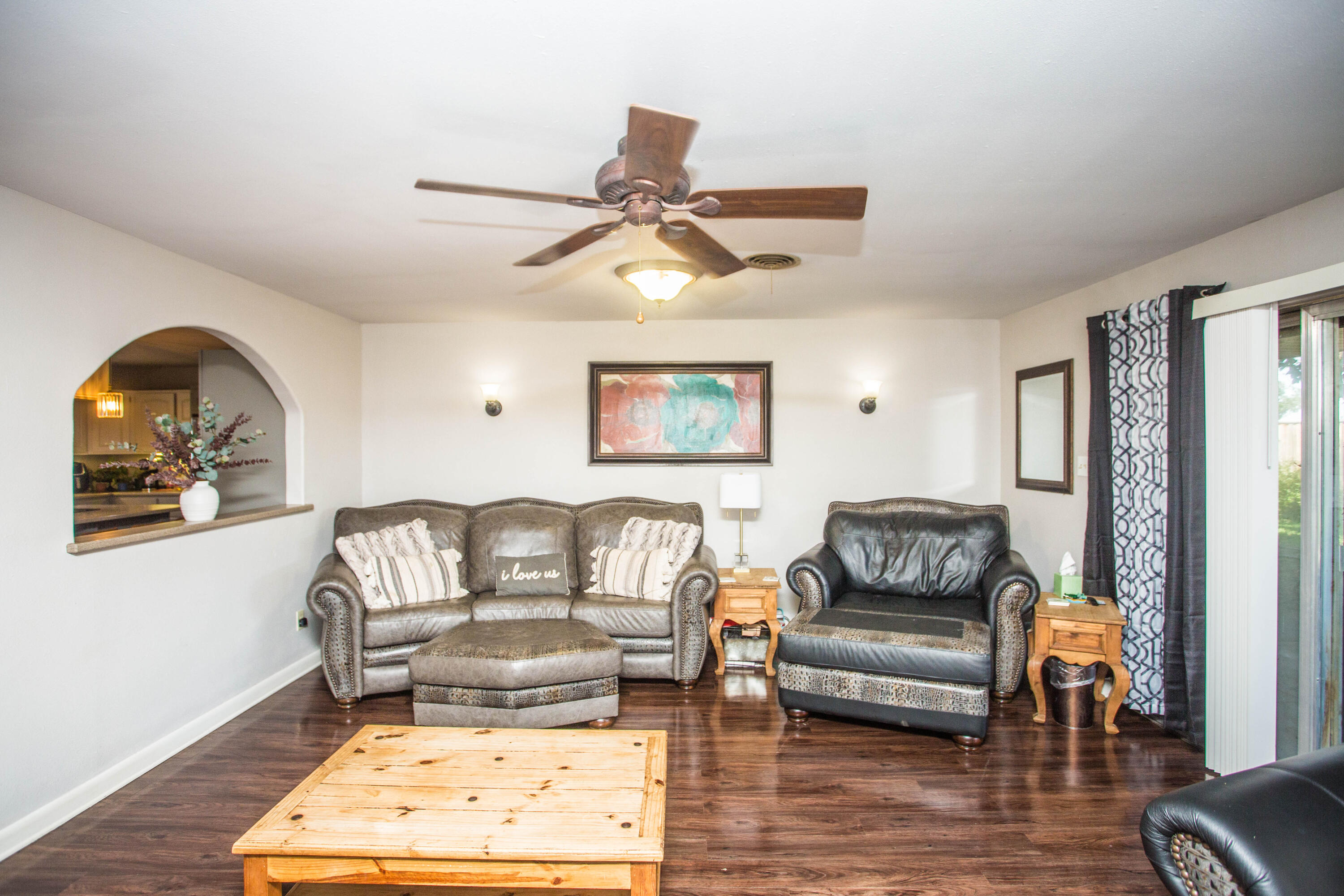 812 1st Street Abernathy, TX 79311 - Photo 10 of 53 a living room with furniture and a window
