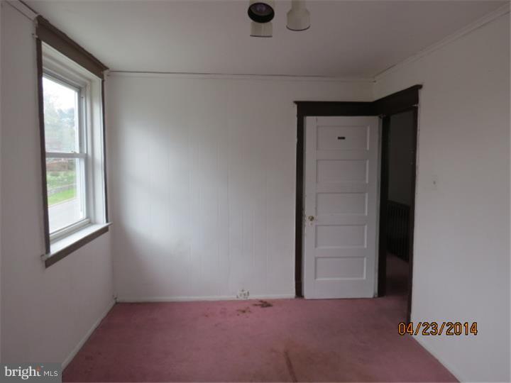 183 Marlborough Road Upper Darby, PA 19082 - Photo 13 of 14