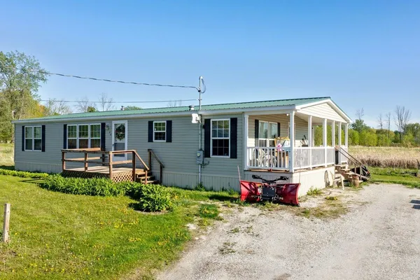 $239,900 | 26 Deso Dr Extension, Alburgh, VT 05440