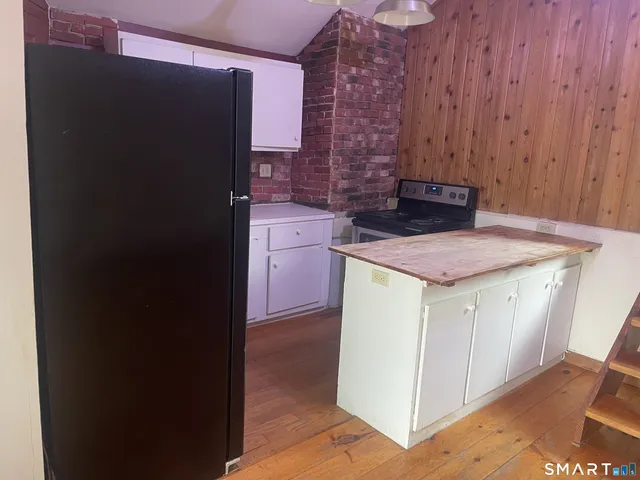 $1,200 | 1633 Main Street North, Woodbury, CT 06798