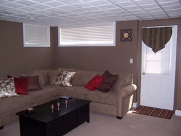 67 Dayton Street Springfield, MA 01118 - Photo 14 of 20 a living room with furniture and a window