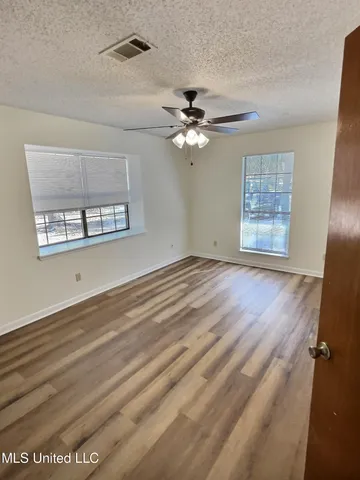 $1,650 | 9216 Pointe Aux Chenes Road, Ocean Springs, MS 39564