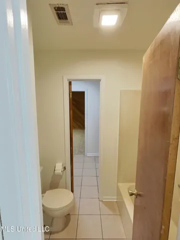 $1,650 | 9216 Pointe Aux Chenes Road, Ocean Springs, MS 39564