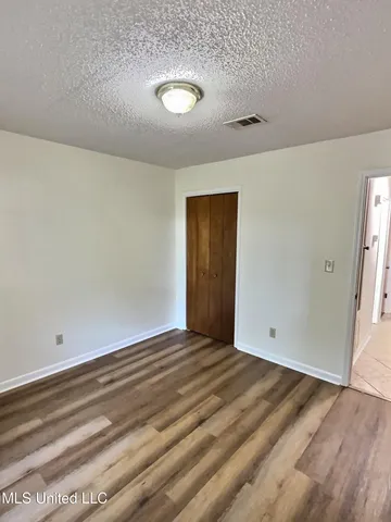 $1,650 | 9216 Pointe Aux Chenes Road, Ocean Springs, MS 39564