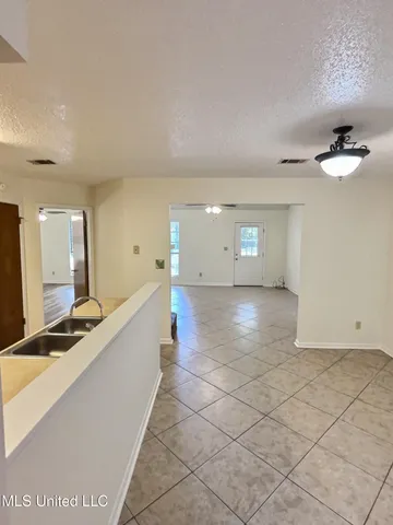 $1,650 | 9216 Pointe Aux Chenes Road, Ocean Springs, MS 39564