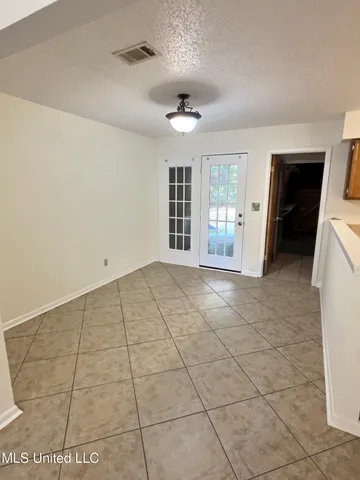 $1,650 | 9216 Pointe Aux Chenes Road, Ocean Springs, MS 39564