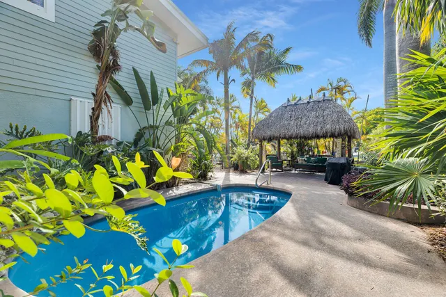 $1,725,000 | 29678 Constitution Avenue, Big Pine Key, FL 33043