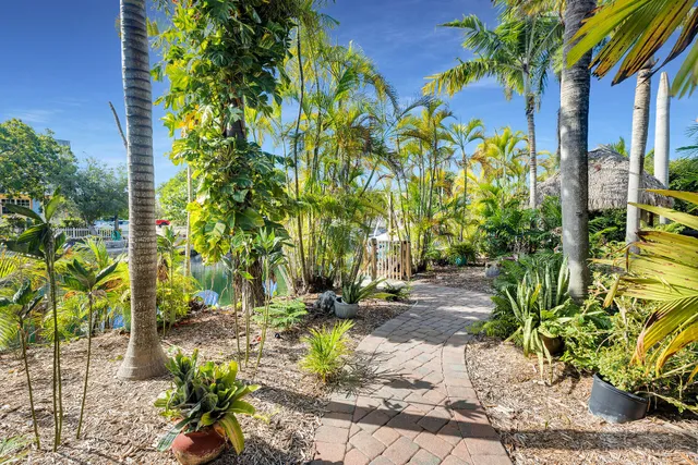 $1,725,000 | 29678 Constitution Avenue, Big Pine Key, FL 33043