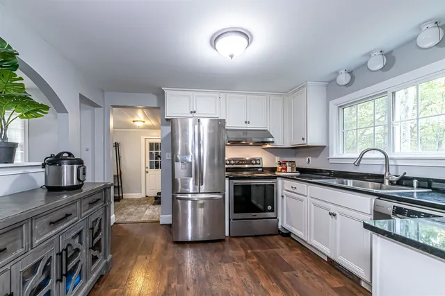 $579,000 | 15 Linwood Avenue, Salem, NH 03079