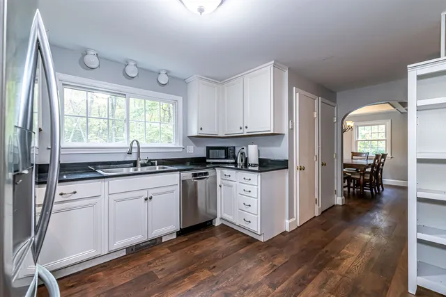 $579,000 | 15 Linwood Avenue, Salem, NH 03079