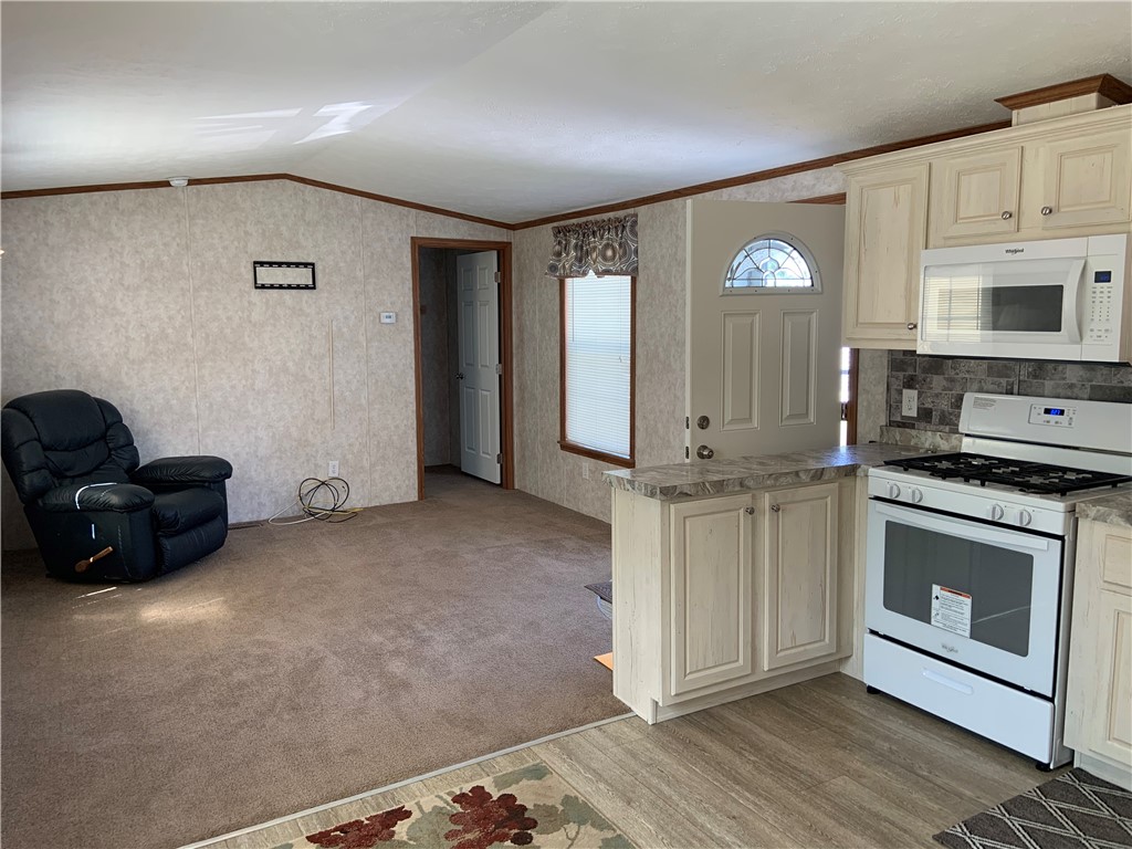 898 Ridge Road, Unit 48 Webster, NY 14580 - Photo 30 of 33