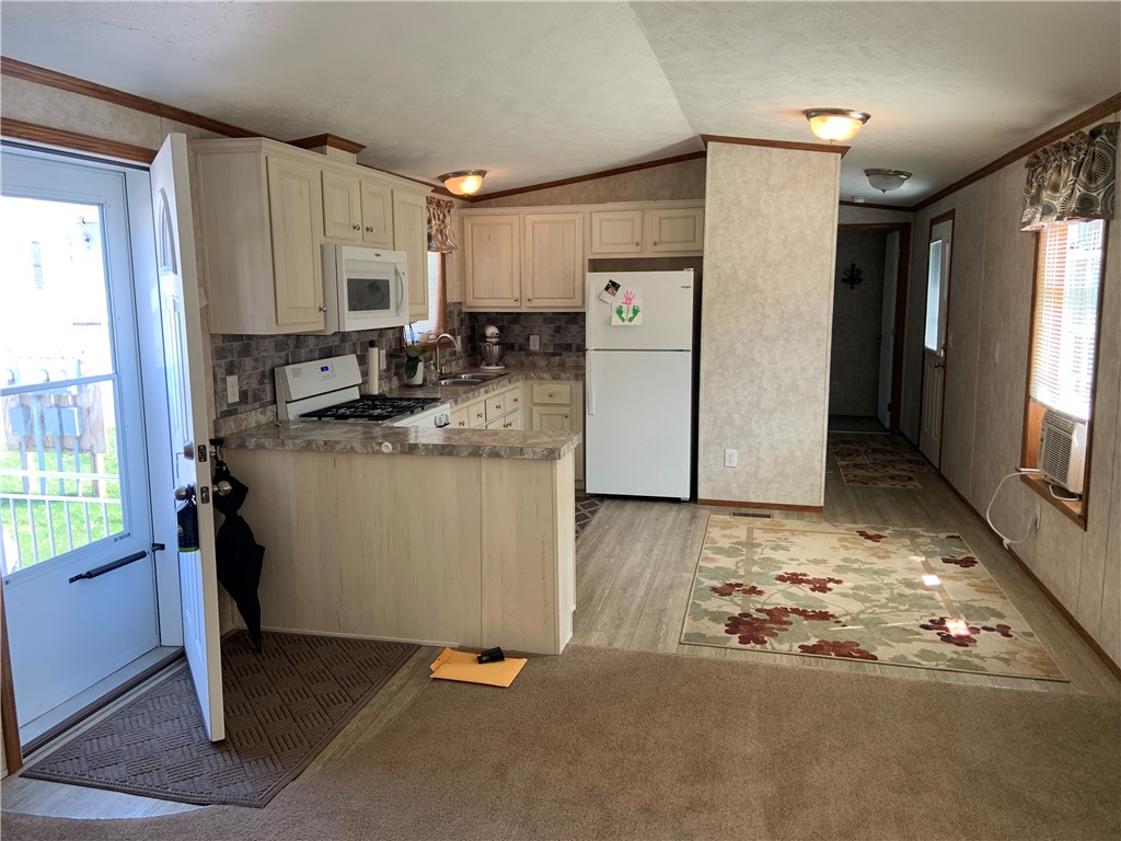 898 Ridge Road, Unit 48 Webster, NY 14580 - Photo 33 of 33