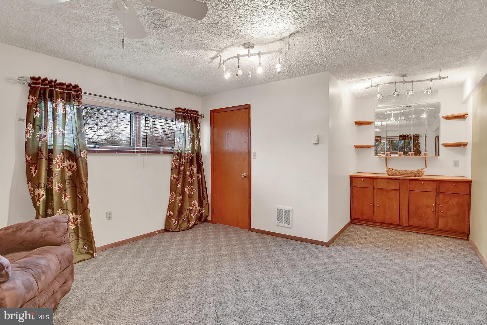 1333 Pelham Road Harrisburg, PA 17110 - Photo 16 of 25 Bedroom