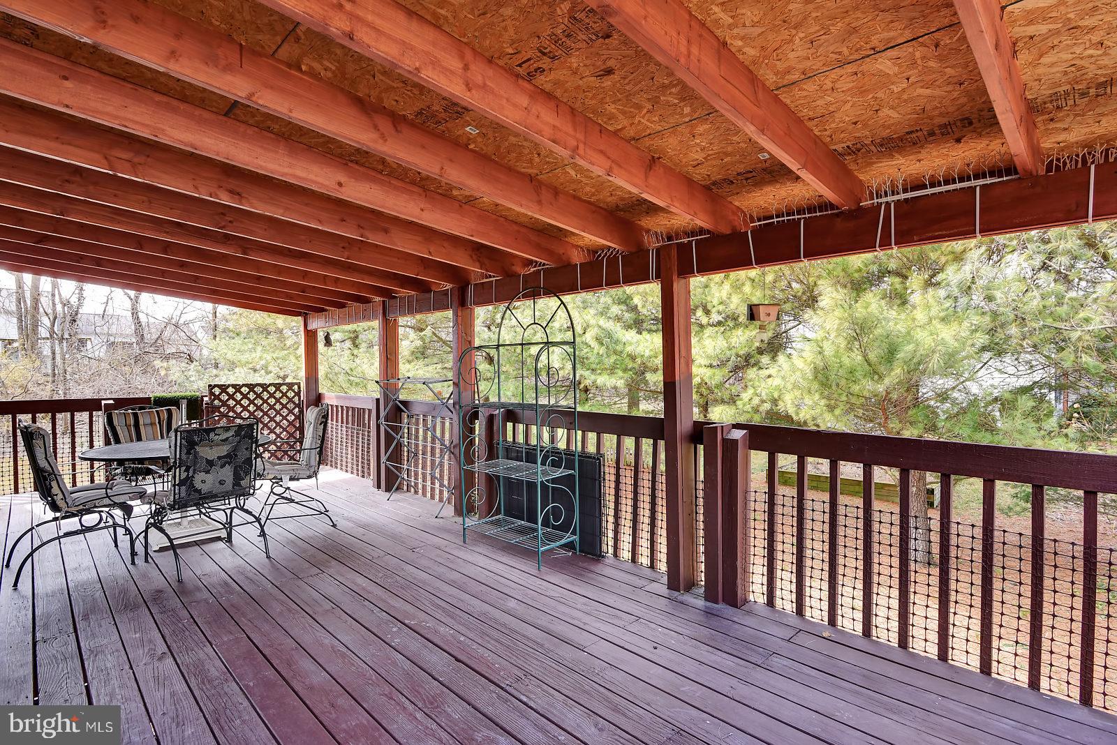1333 Pelham Road Harrisburg, PA 17110 - Photo 20 of 25 Covered Deck