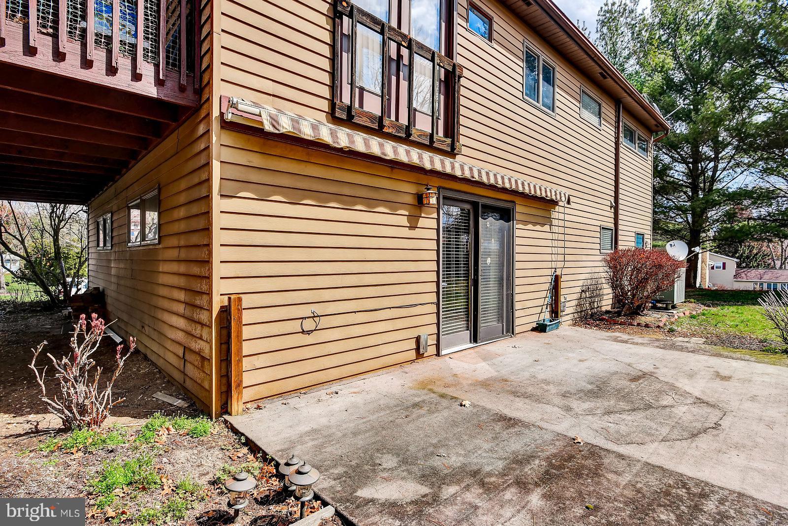 1333 Pelham Road Harrisburg, PA 17110 - Photo 23 of 25 Patio