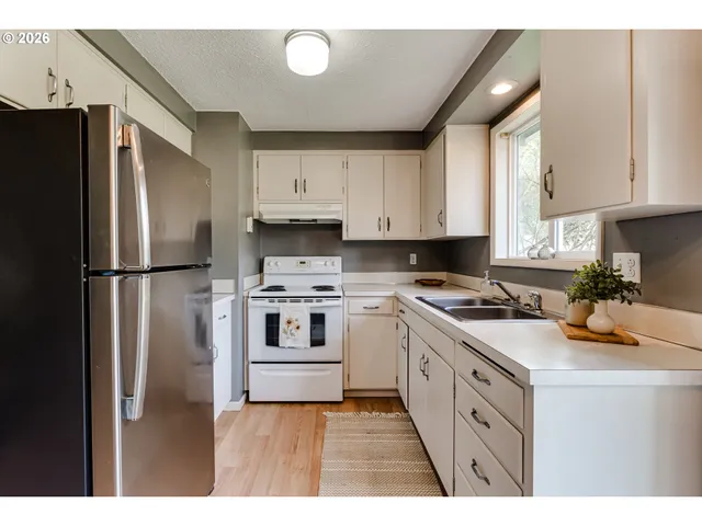 $342,500 | 1880 Regina Street, Eugene, OR 97402