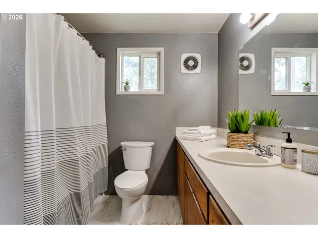 $342,500 | 1880 Regina Street, Eugene, OR 97402