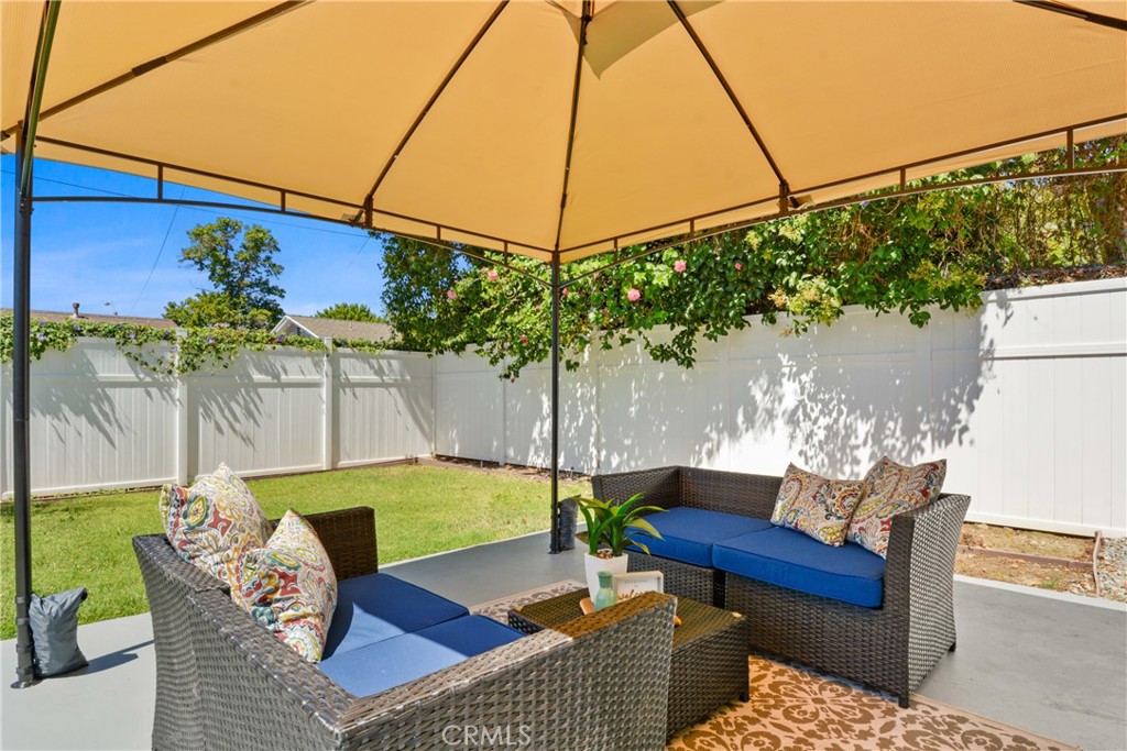 2463 Valhalla Street Pomona, CA 91767 - Photo 16 of 18 a view of a chairs and table in the patio