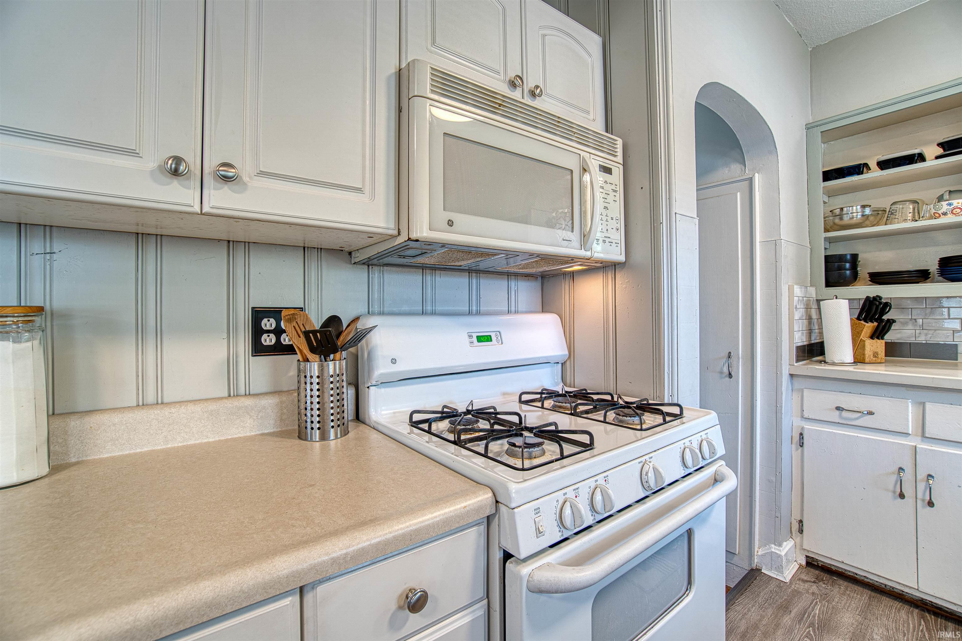 20 West Mill Road Evansville, IN 47710 - Photo 7 of 24 Gallery Image 7