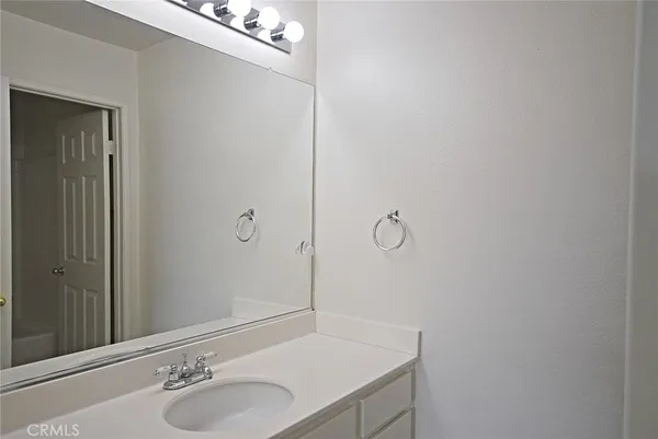 $3,200 | 25745 Perlman Place, Unit A, Stevenson Ranch, CA 91381