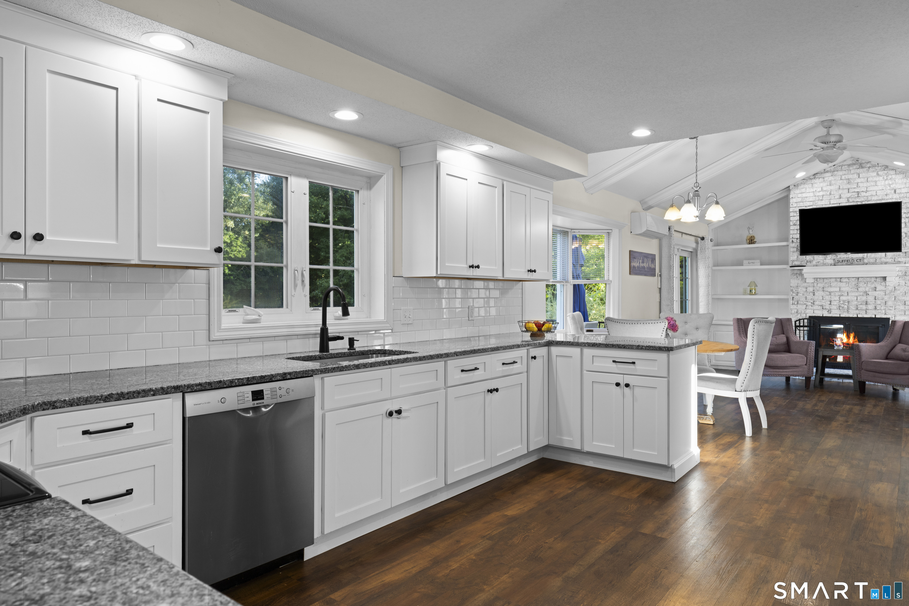 25 Devine Road Suffield, CT 06078 - Photo 6 of 40 Gallery Image 6