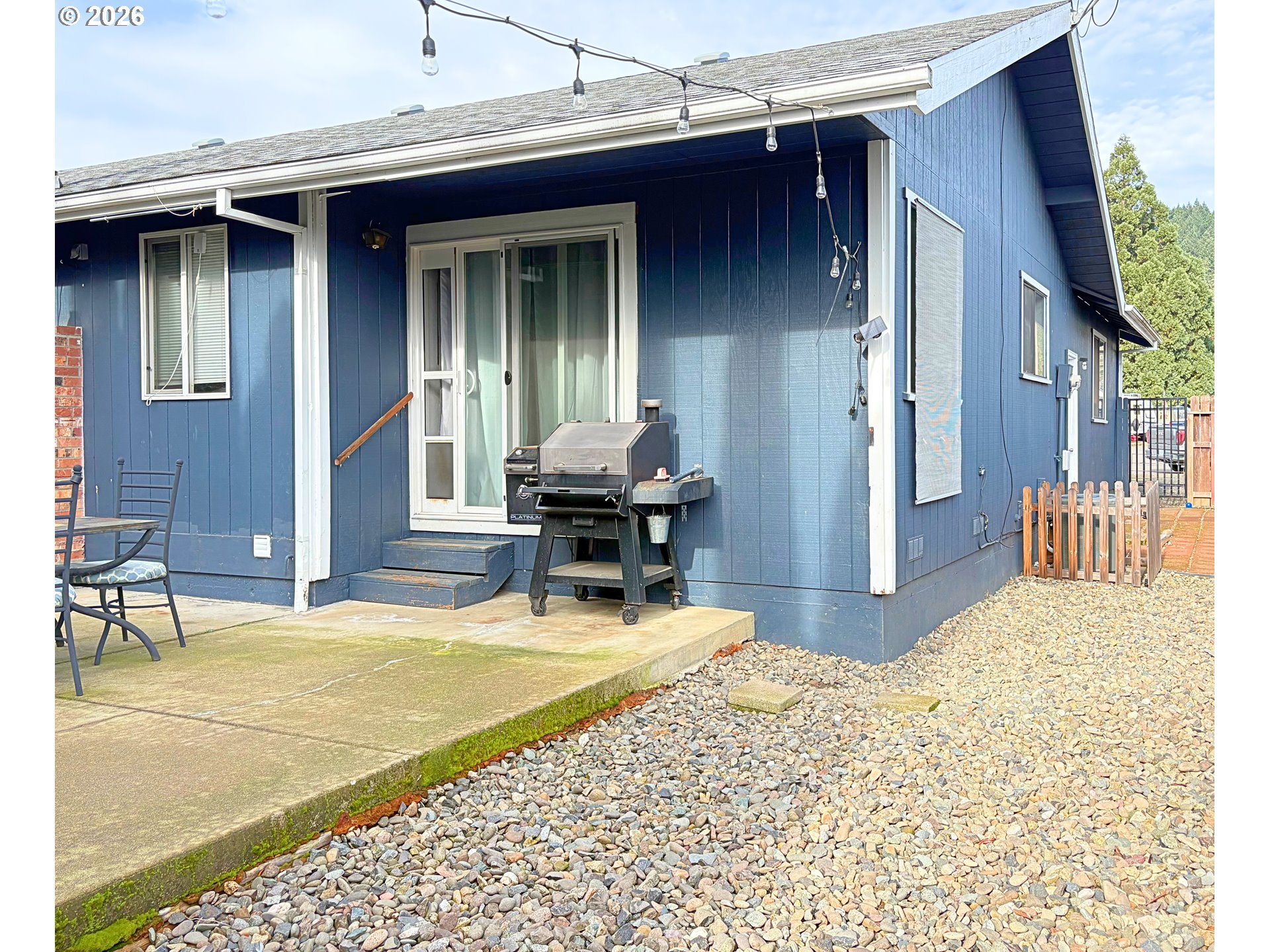 1708 Jasper Avenue Sutherlin, OR 97479 - Photo 24 of 30 a view of a house with backyard and sitting area