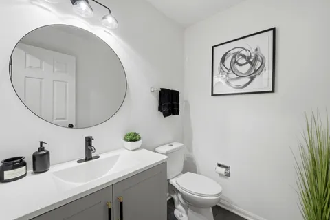 $450,000 | 830 Longwood Drive, Algonquin, IL 60102