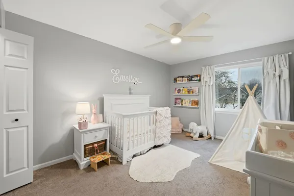 $450,000 | 830 Longwood Drive, Algonquin, IL 60102