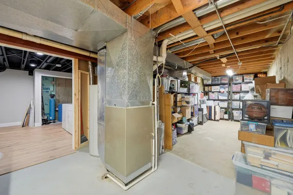 $450,000 | 830 Longwood Drive, Algonquin, IL 60102