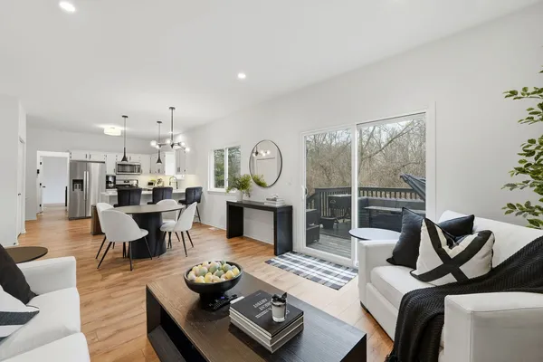 $450,000 | 830 Longwood Drive, Algonquin, IL 60102