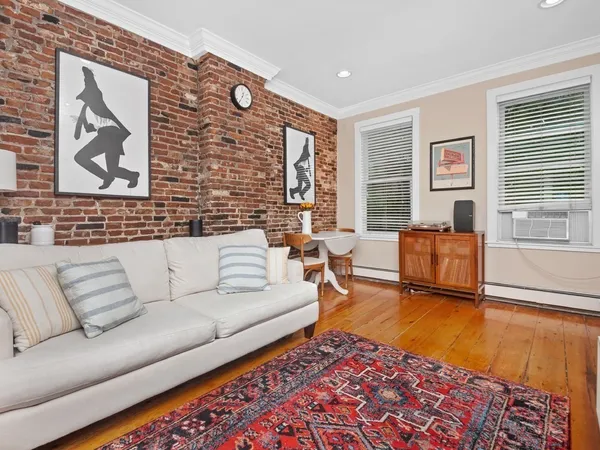$3,600 | 10 Washington Street, Unit 2, Boston, MA 02129
