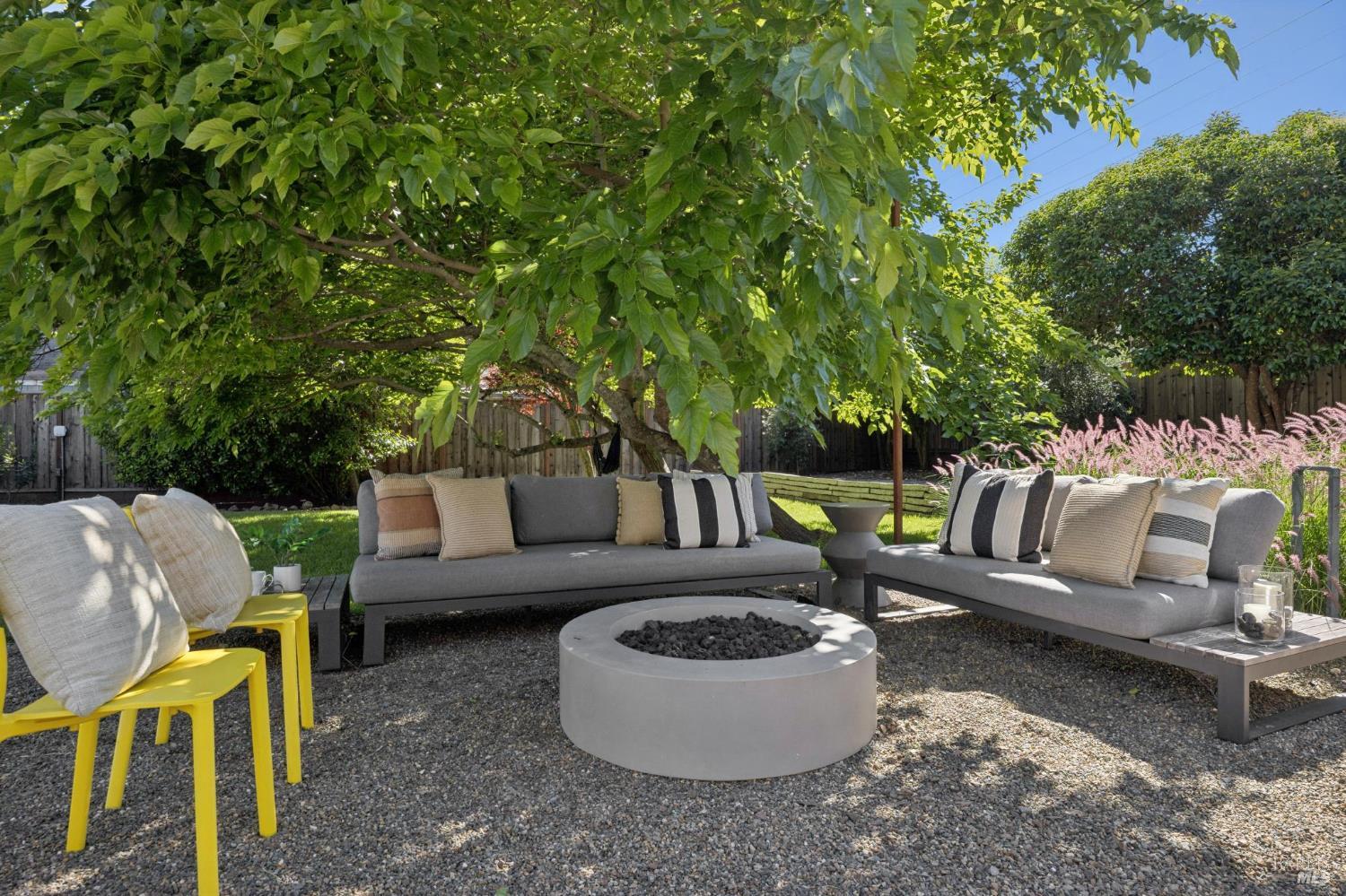 6 Katlas Court Novato, CA 94945 - Photo 3 of 34