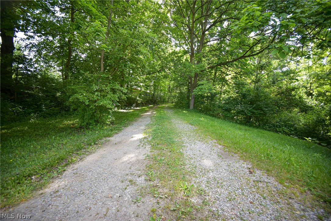 1683 Ridge Road Hinckley, OH 44233 - Photo 44 of 49