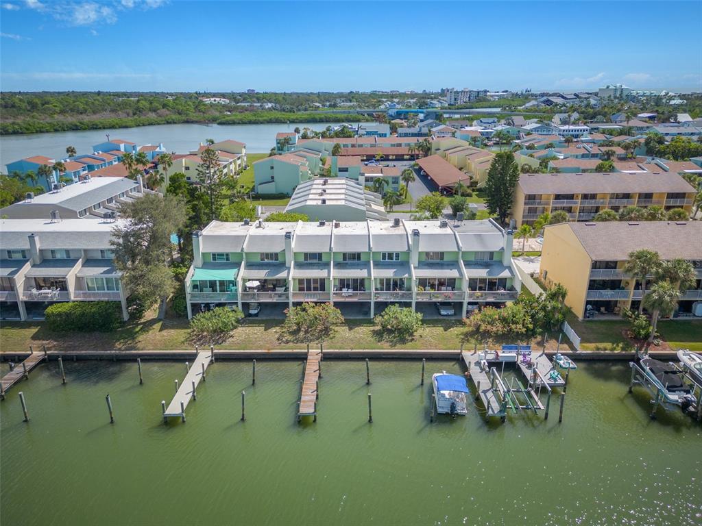 320 Windrush Boulevard, Unit 3 Indian Rocks Beach, FL 33785 - Photo 6 of 40 Gallery Image 6