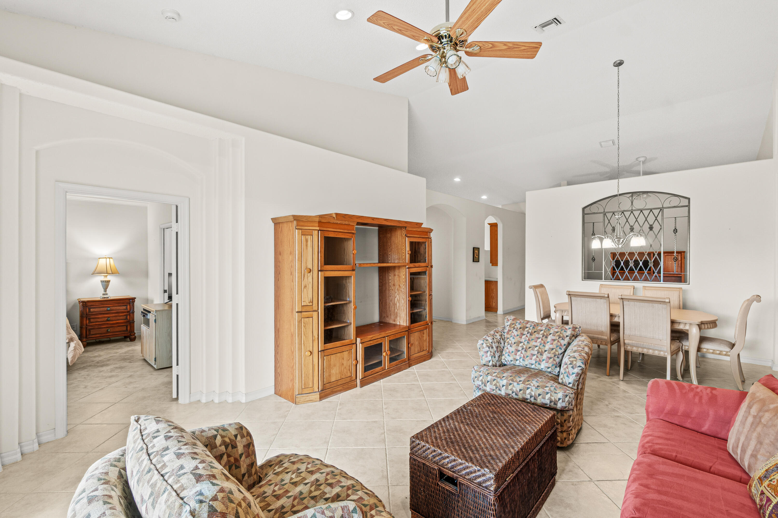 6252 Heliconia Road Delray Beach, FL 33484 - Photo 8 of 38 Livingroom 3