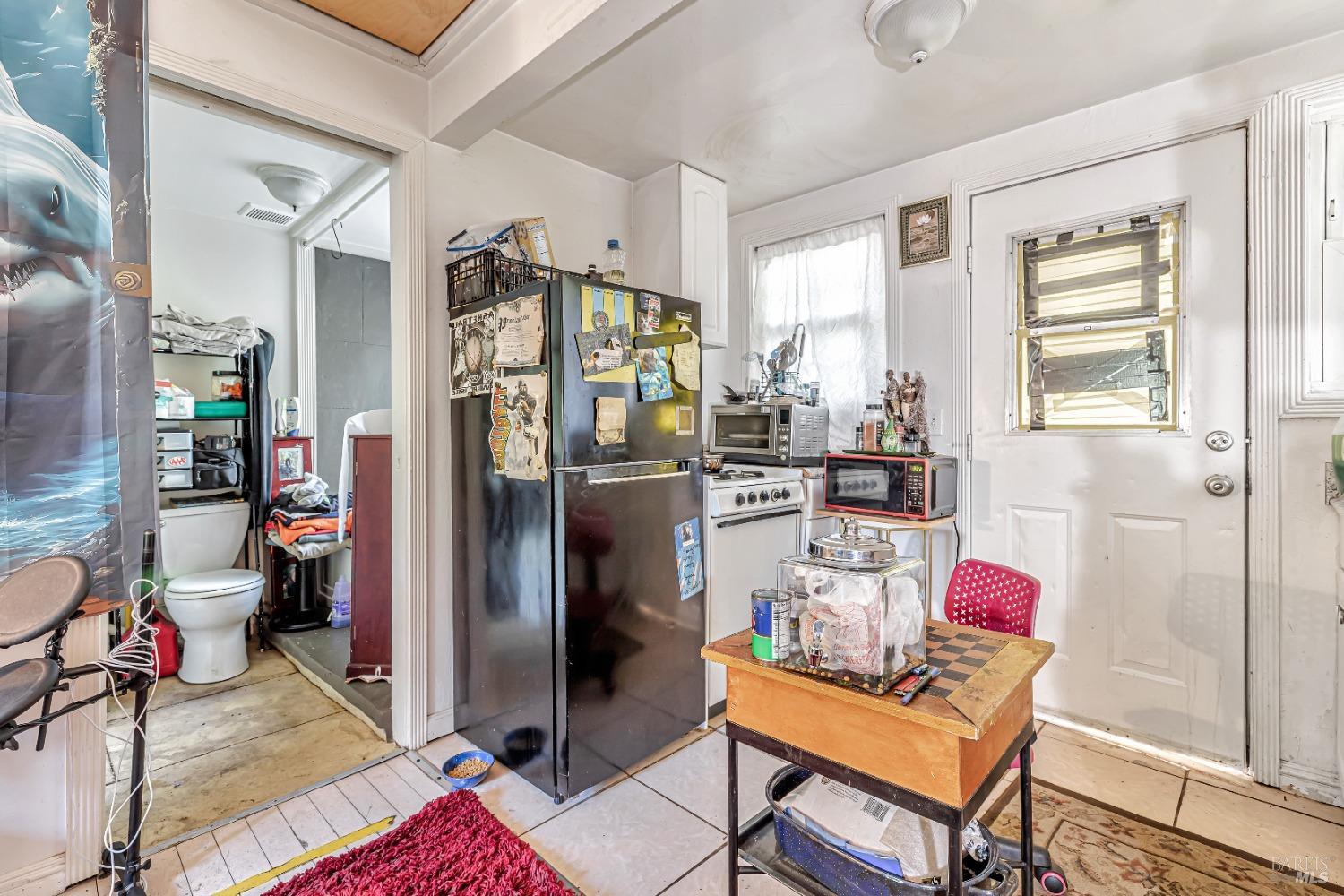 9199 Rio Vista Road Forestville, CA 95436 - Photo 30 of 33 Interior of Studio