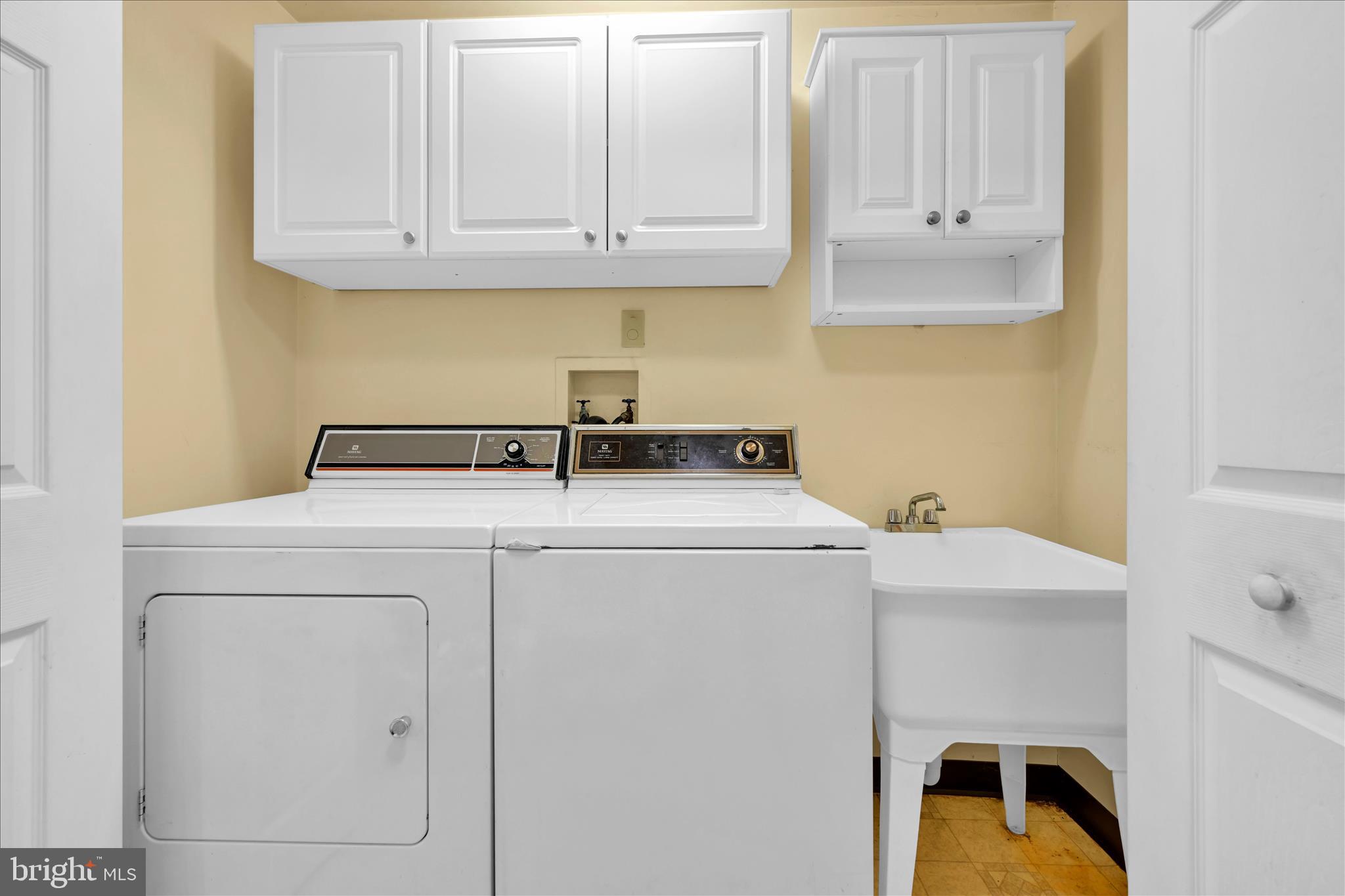 5235 4 Point Road Bethel, PA 19507 - Photo 46 of 55 Laundry