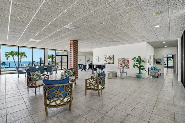 $9,500 | 5700 Mariner Street, Unit 702, Tampa, FL 33609