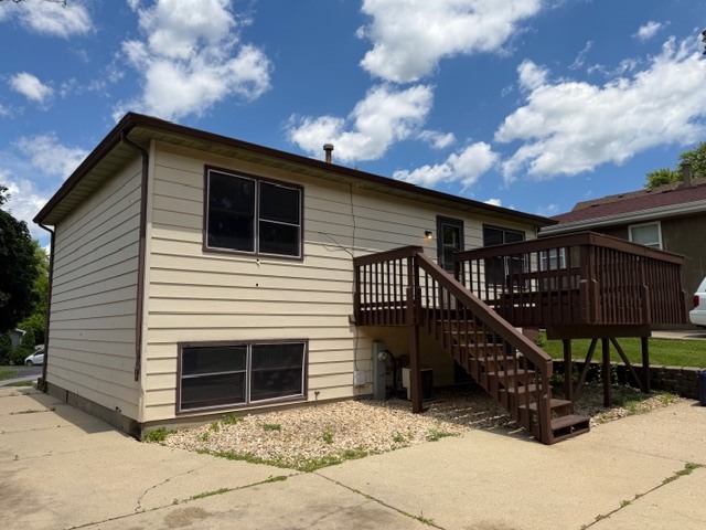 907 Houston Avenue Elgin, IL 60120 - Photo 6 of 18