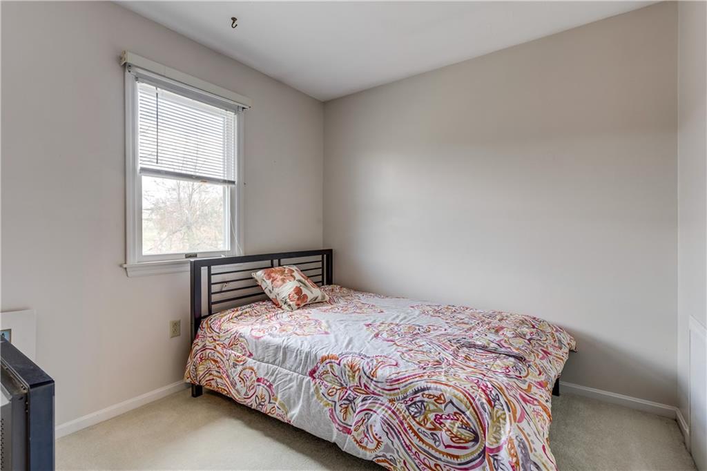 1200 McGovern Road, Unit E Houston, PA 15342 - Photo 14 of 16 third bedroom