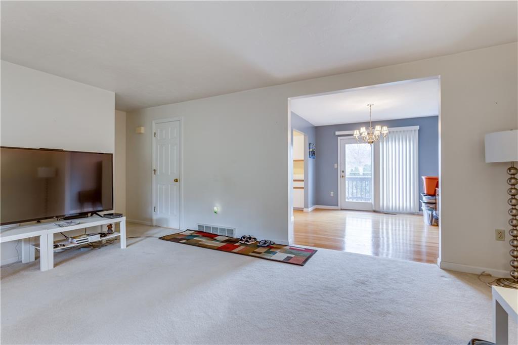 1200 McGovern Road, Unit E Houston, PA 15342 - Photo 5 of 16 Gallery Image 5